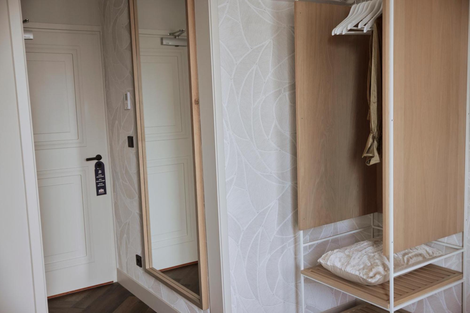 Hotel Oostergoo Grou Room photo